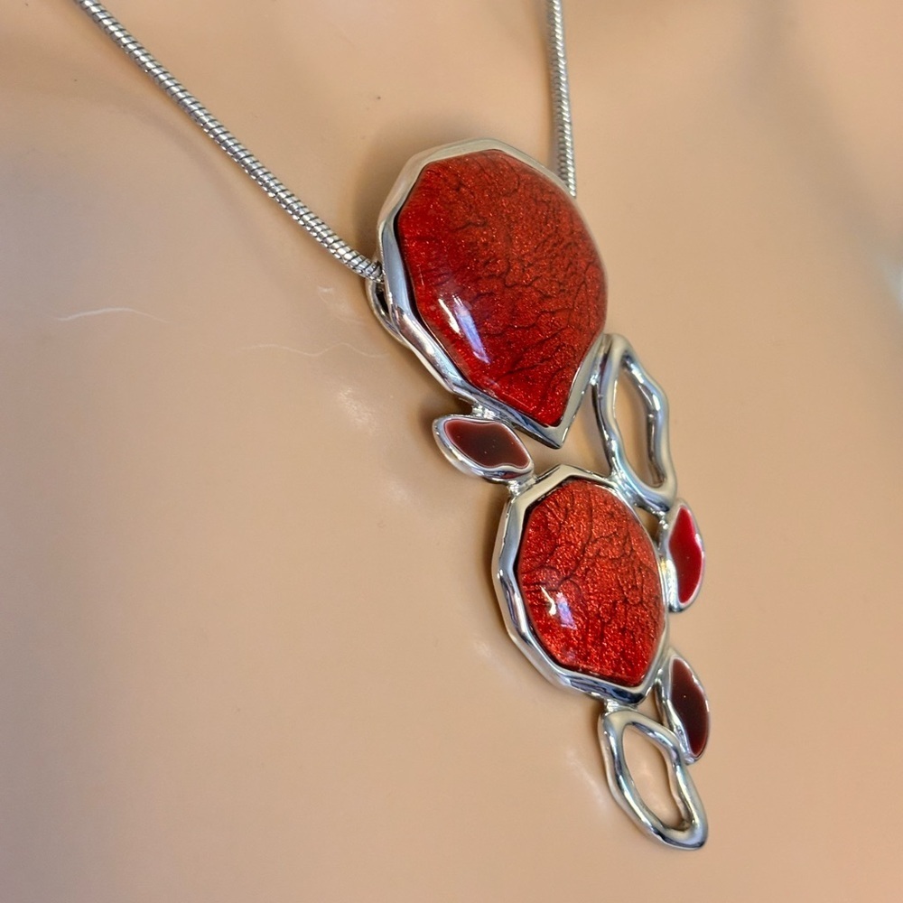 SPOUTNIK Statement Red & Silver Modernist Necklace - Picture 6 of 13